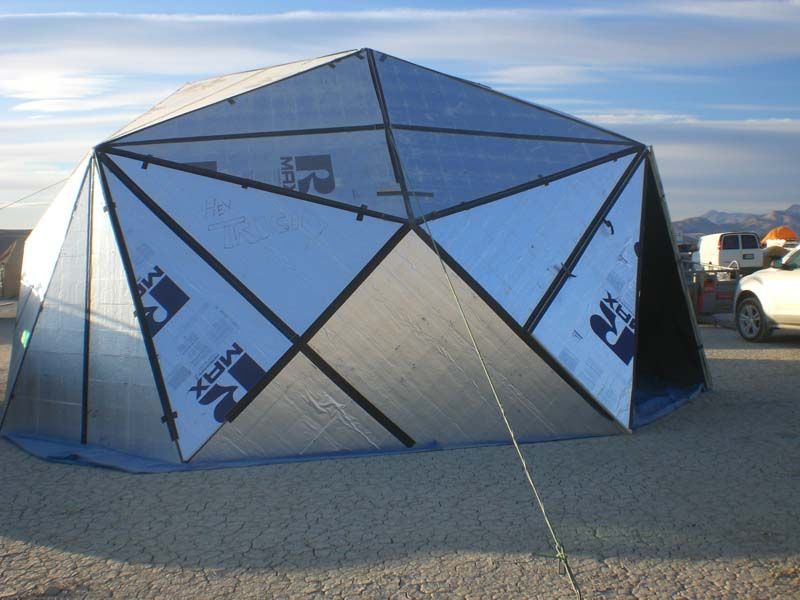 Nearodesic Polyhedron Hexayurt Dome